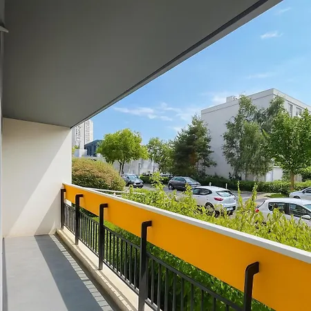 élégant Rez-de-jardin 4 à Appartement