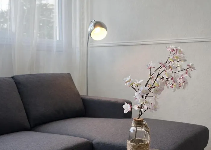 アパート Elegant Rez-de-jardin 4 A